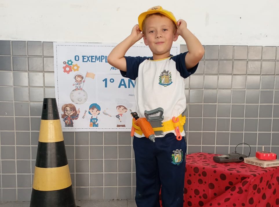 FEIRINHA PROFISSÕES 1